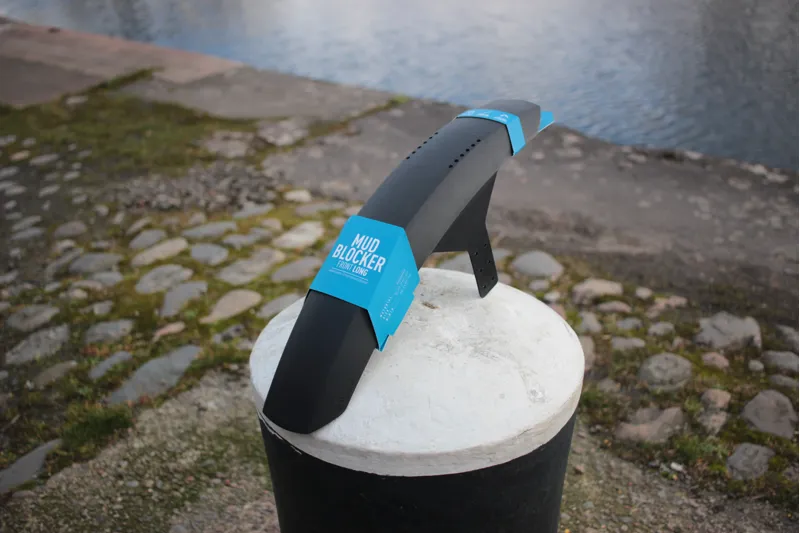 ACID MUDGUARD MUD BLOCKER FRONT  LONG BLACK